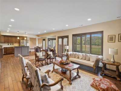 Home For Sale in Urbandale, Iowa