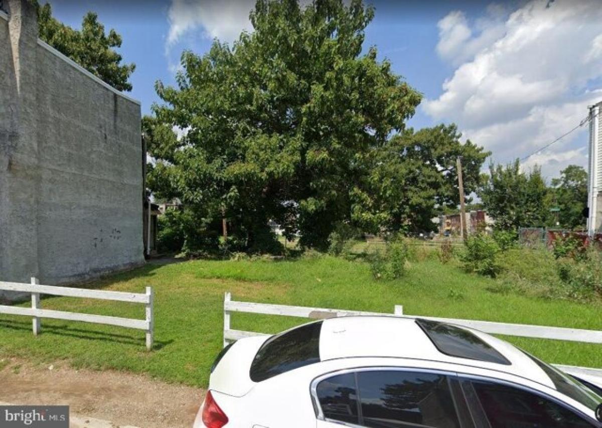 Picture of Residential Land For Sale in Philadelphia, Pennsylvania, United States