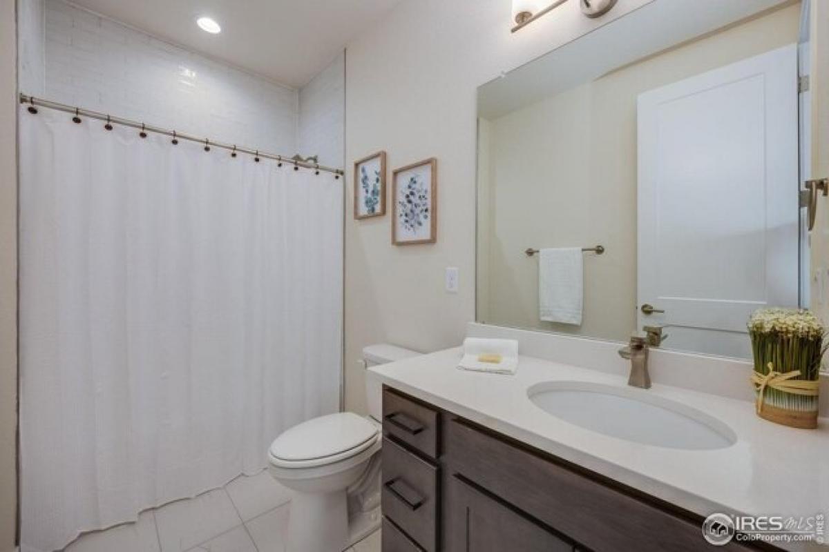 Picture of Home For Sale in Fort Collins, Colorado, United States