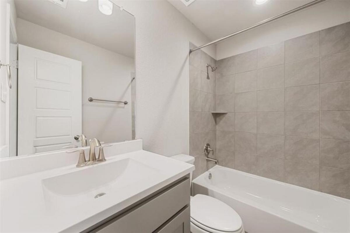 Picture of Home For Sale in Baytown, Texas, United States