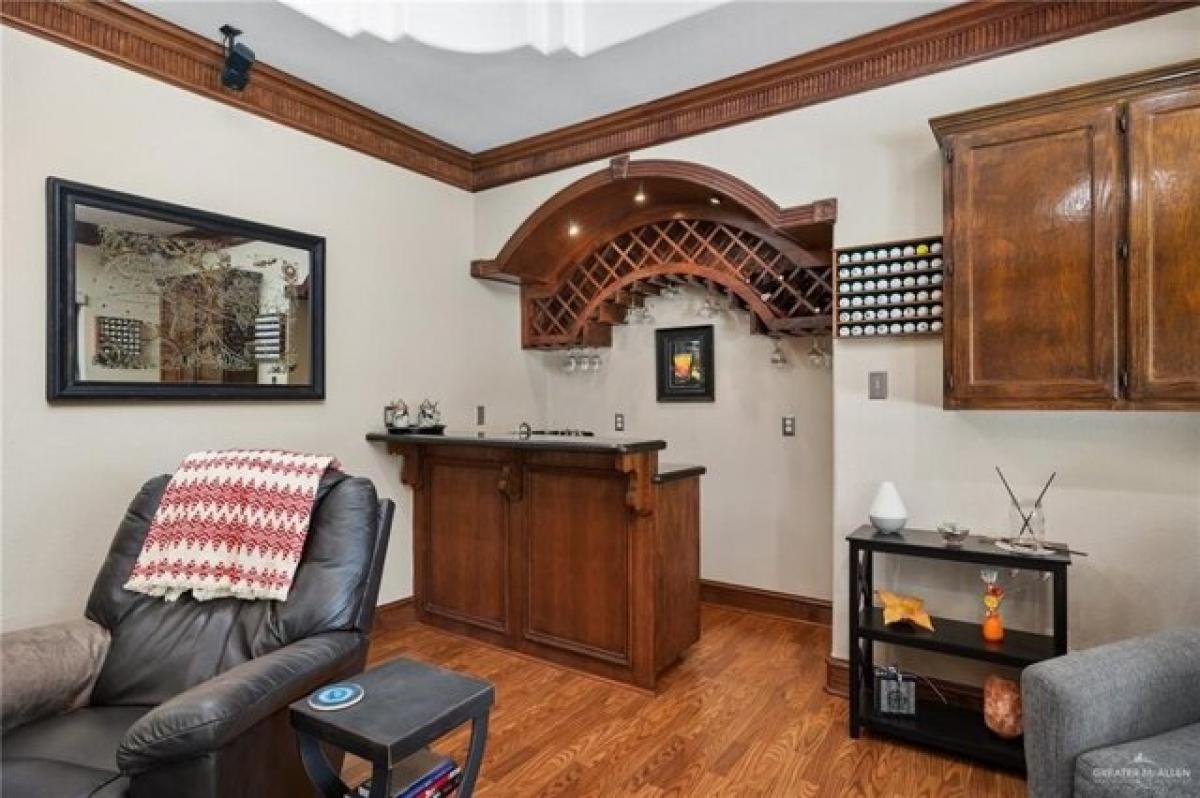 Picture of Home For Sale in McAllen, Texas, United States