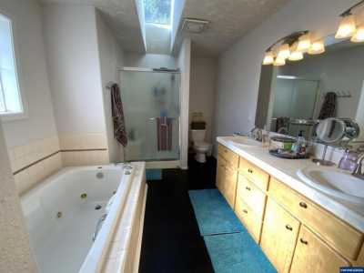 Home For Sale in Salem, Oregon