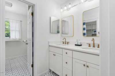 Home For Sale in Chapel Hill, North Carolina