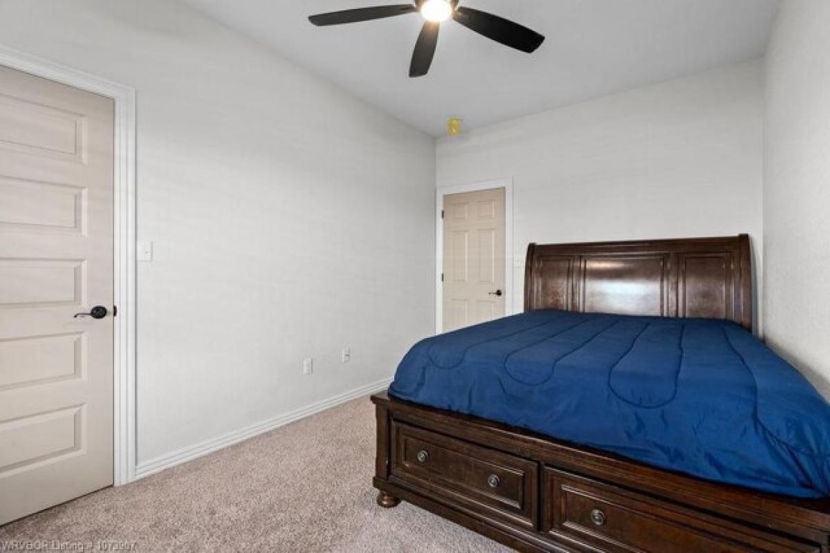 Picture of Home For Sale in Fort Smith, Arkansas, United States