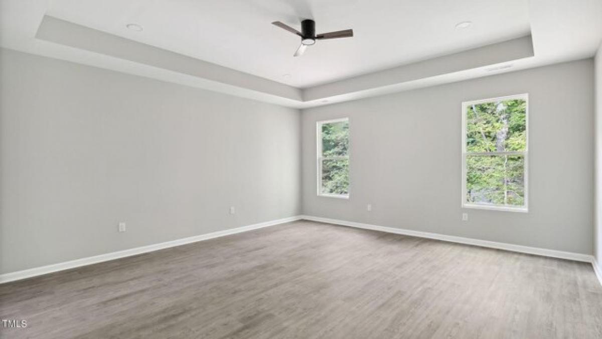 Picture of Home For Sale in Sanford, North Carolina, United States