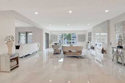 Home For Sale in Delray Beach, Florida