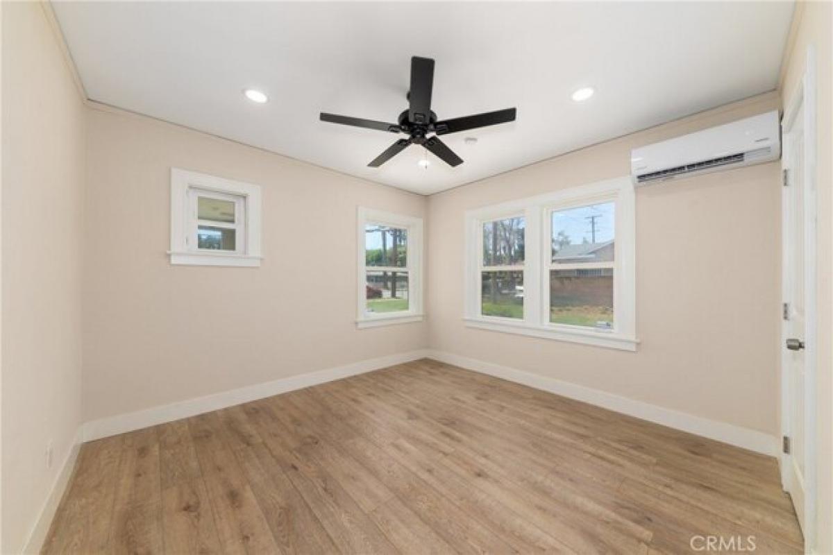 Picture of Home For Sale in San Bernardino, California, United States