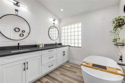 Home For Rent in Weston, Florida