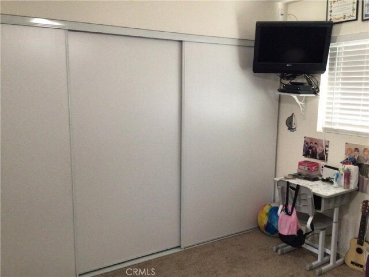 Picture of Home For Sale in Rialto, California, United States