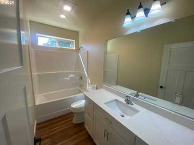 Home For Sale in Florence, Oregon