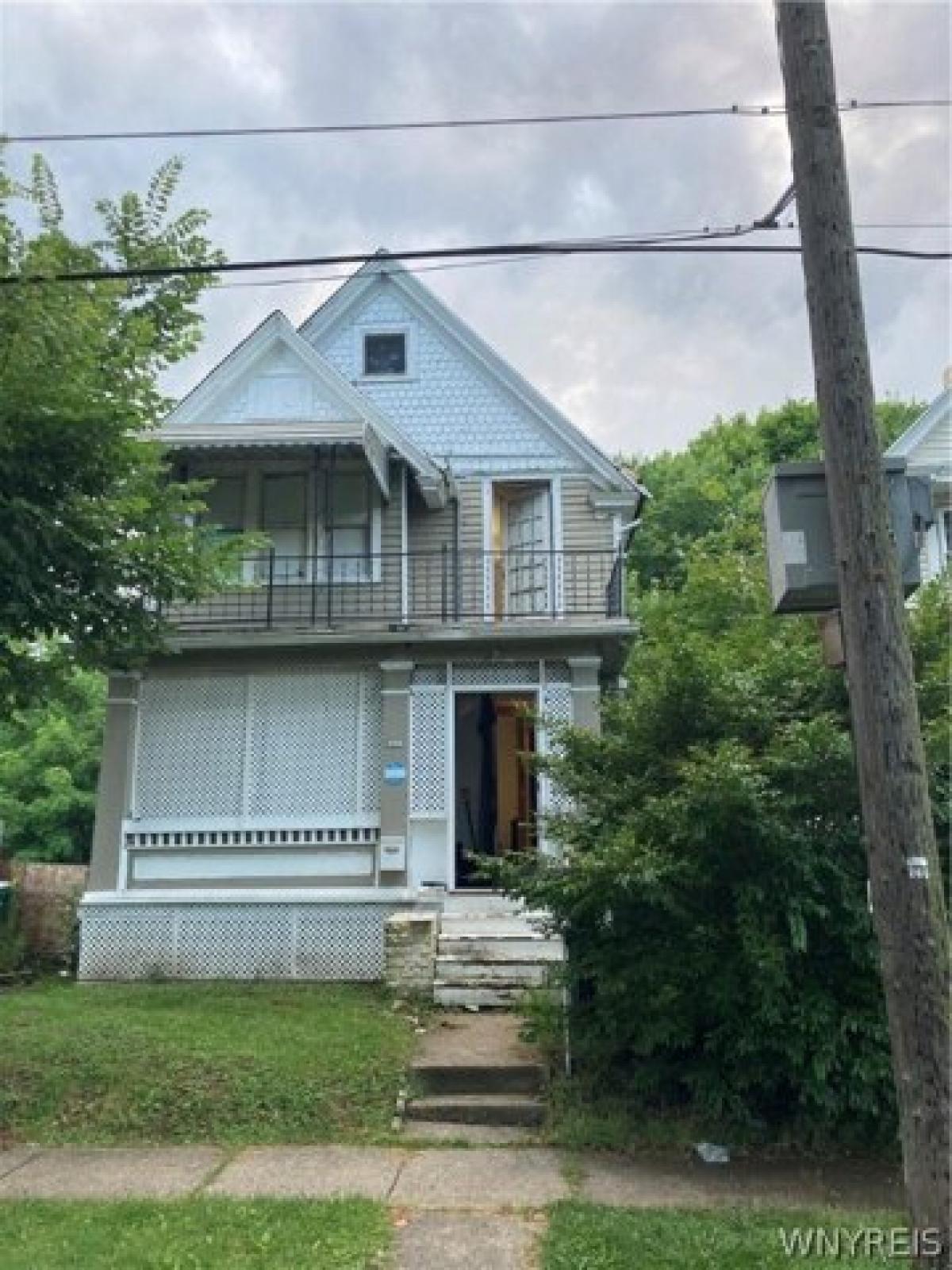 Picture of Home For Sale in Buffalo, New York, United States