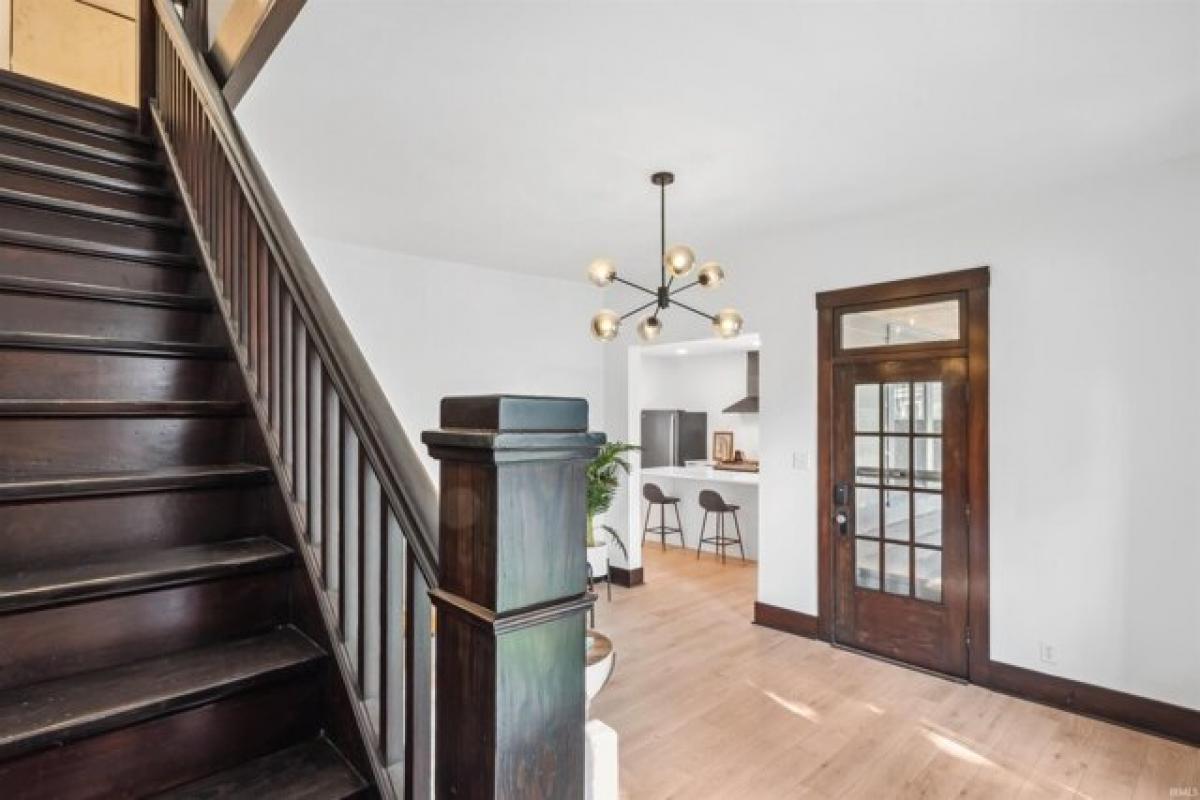 Picture of Home For Sale in Fort Wayne, Indiana, United States