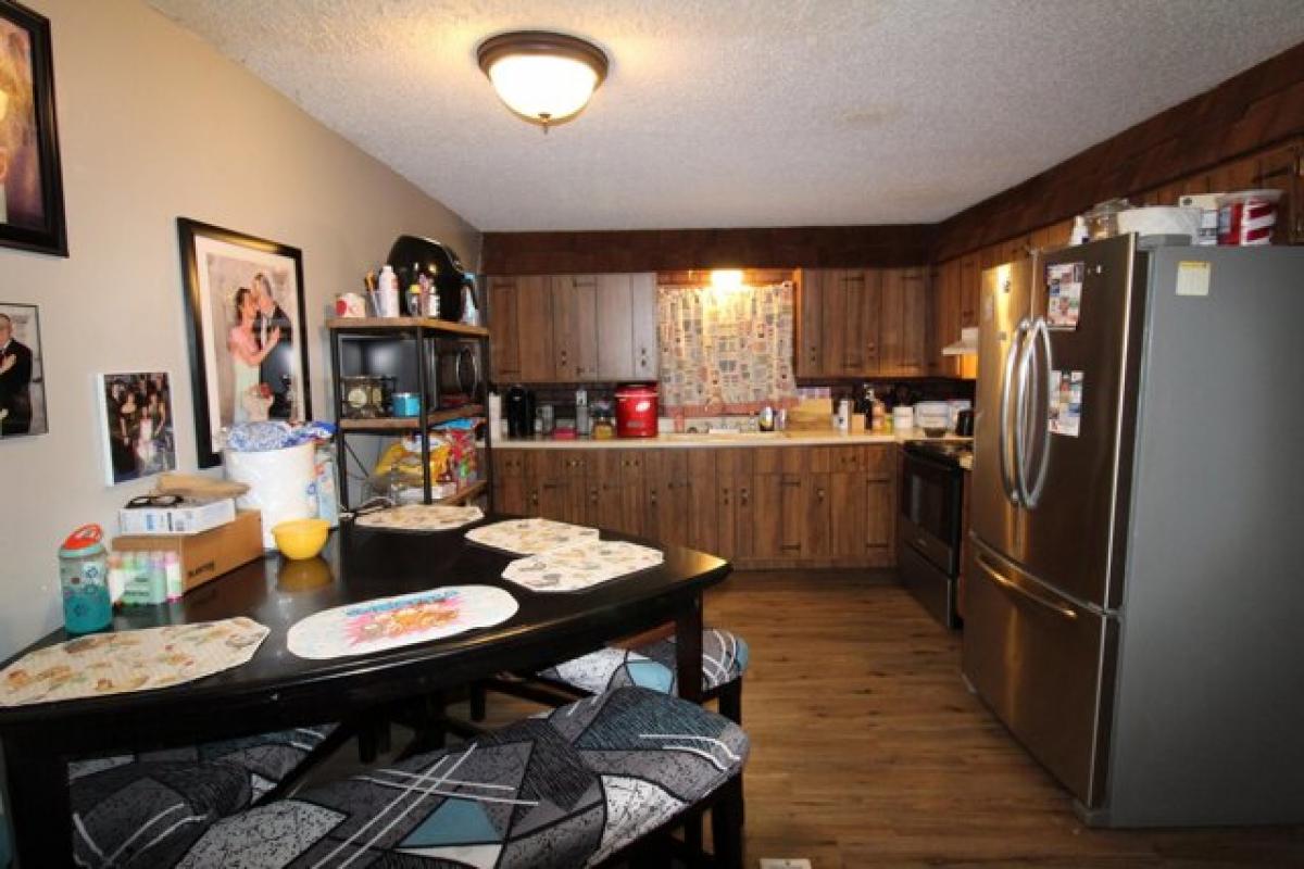 Picture of Home For Sale in Thayer, Missouri, United States