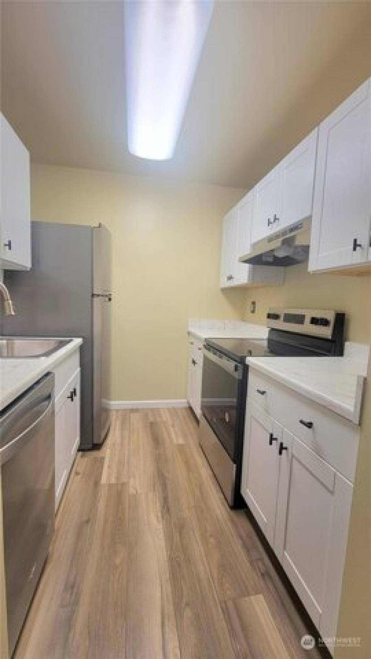 Picture of Home For Sale in Redmond, Washington, United States