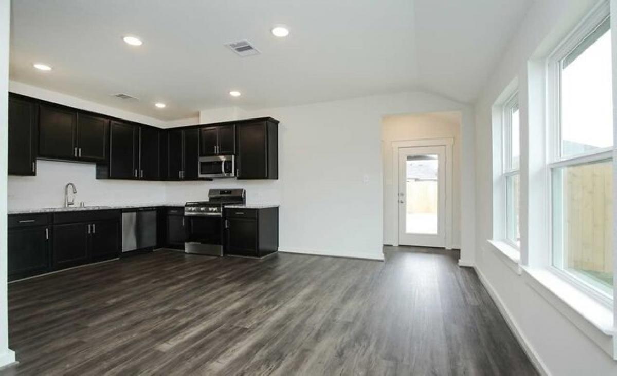 Picture of Home For Sale in Magnolia, Texas, United States