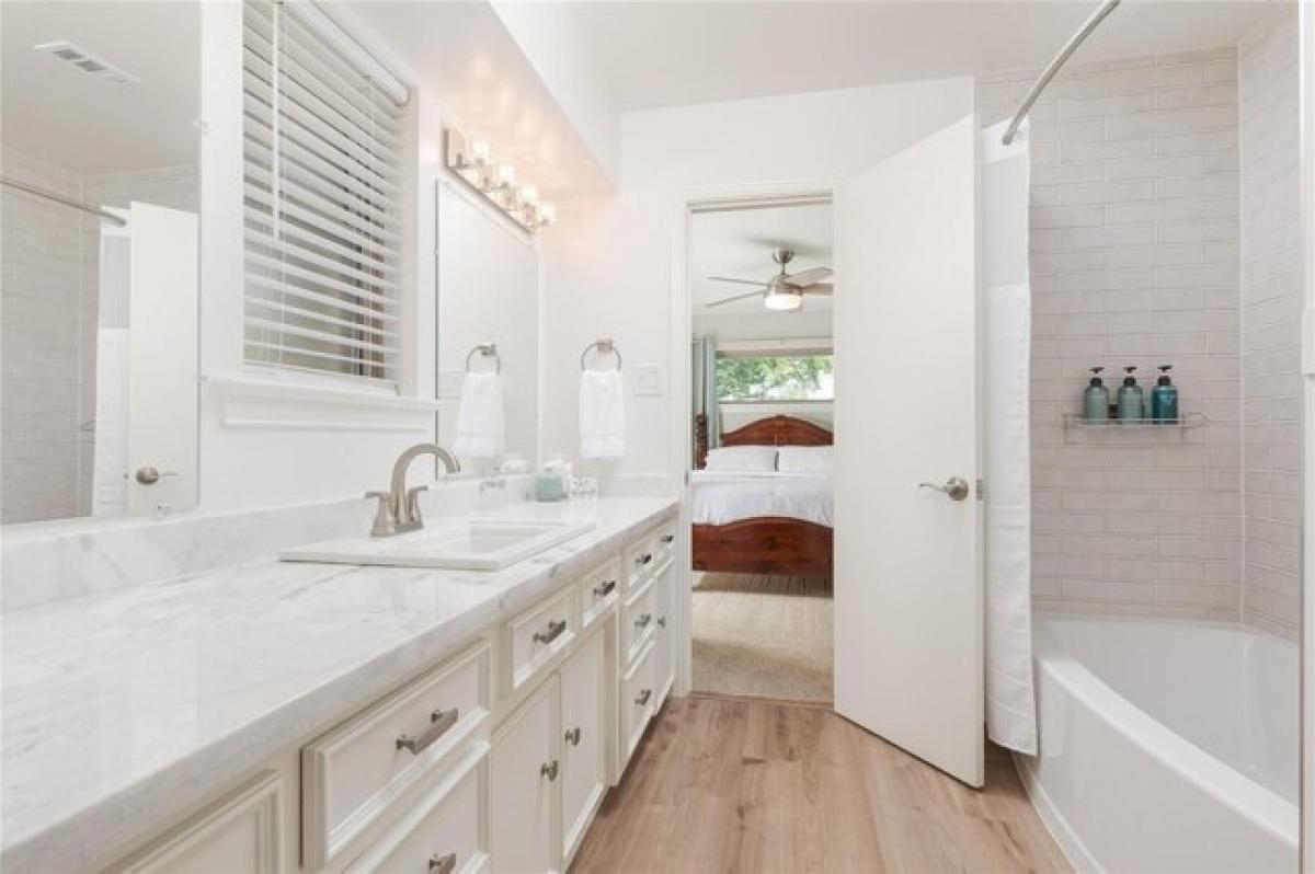 Picture of Home For Sale in Rockwall, Texas, United States