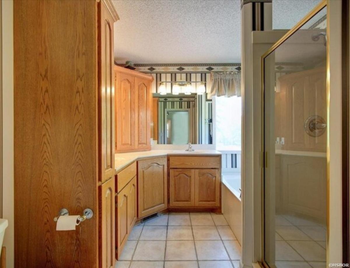 Picture of Home For Sale in Hot Springs Village, Arkansas, United States