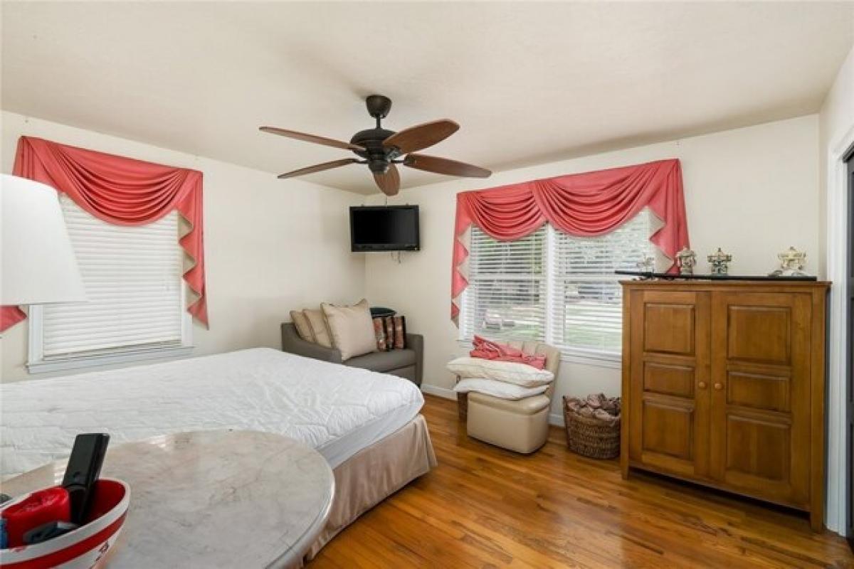 Picture of Home For Sale in Anderson, South Carolina, United States