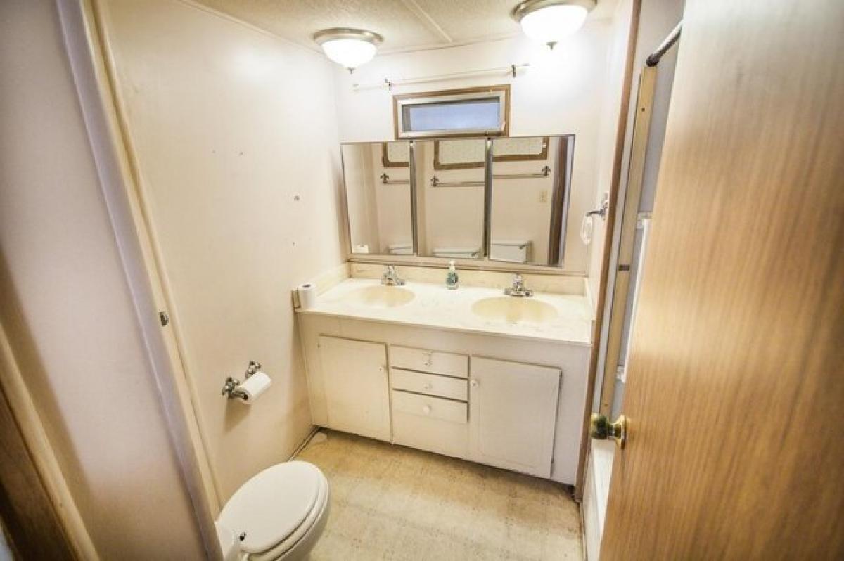 Picture of Home For Sale in Clovis, California, United States