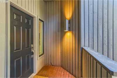 Home For Sale in Lake Oswego, Oregon