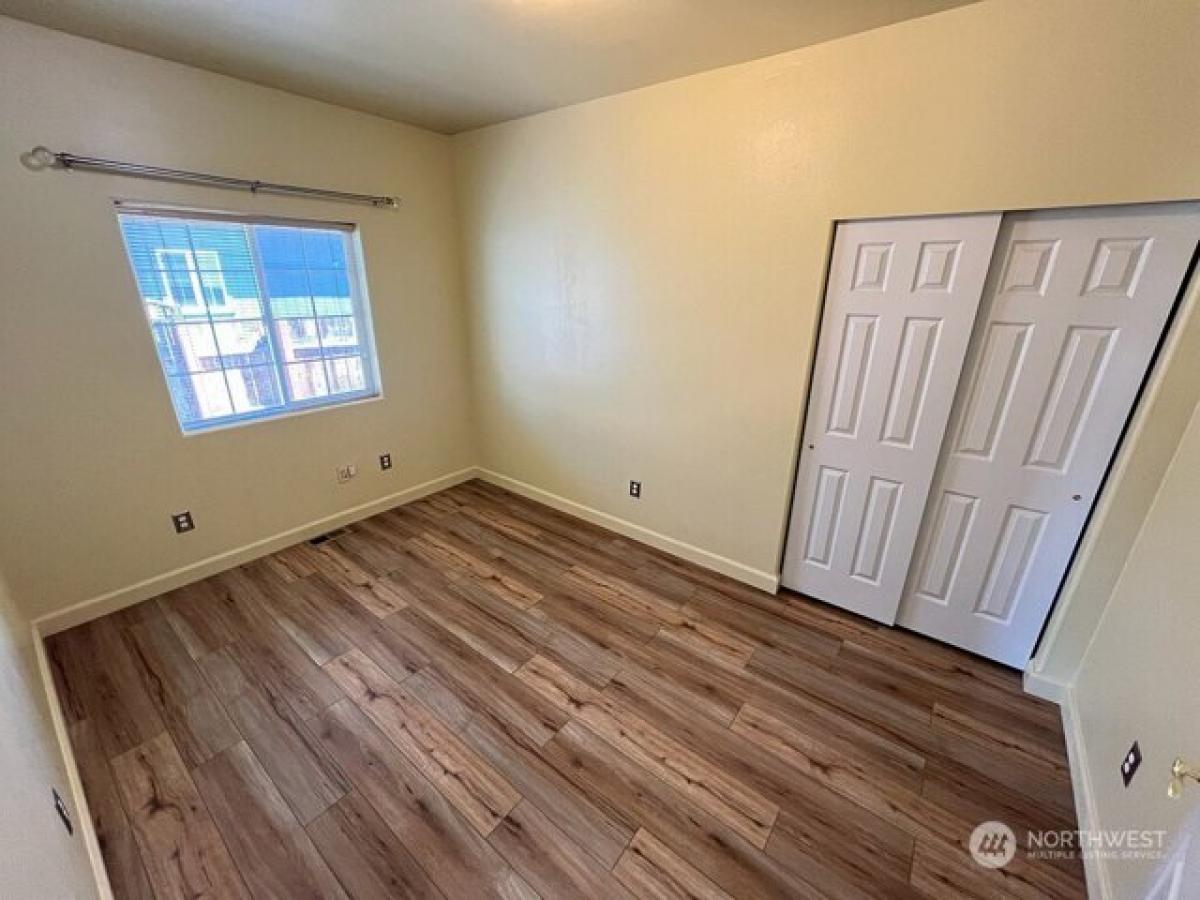 Picture of Home For Sale in Moses Lake, Washington, United States