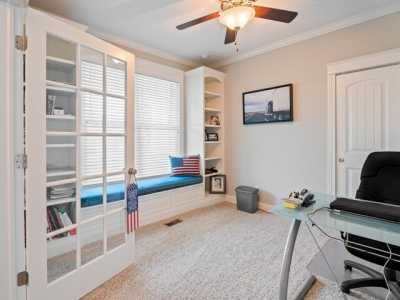 Home For Sale in Crown Point, Indiana