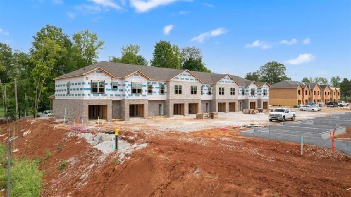 Picture of Home For Sale in Bowling Green, Kentucky, United States