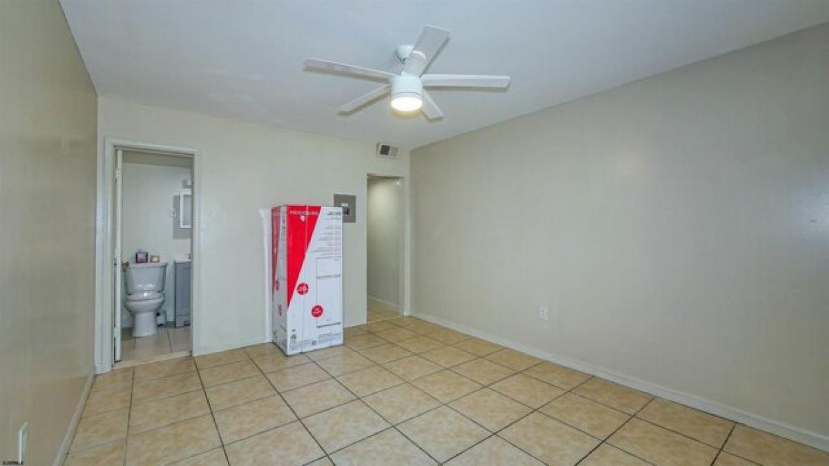 Picture of Home For Sale in Atlantic City, New Jersey, United States