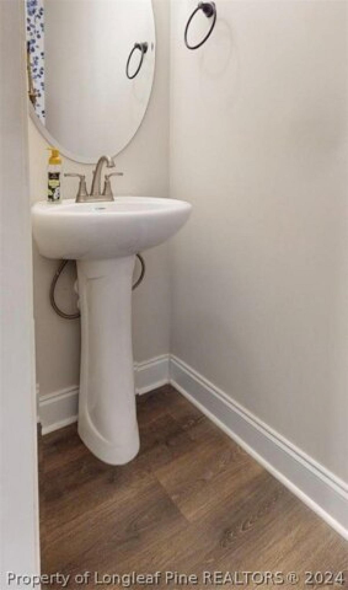 Picture of Home For Sale in Lillington, North Carolina, United States