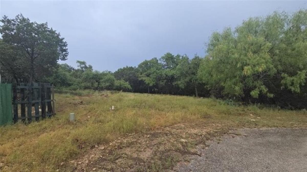 Picture of Residential Land For Sale in Lago Vista, Texas, United States