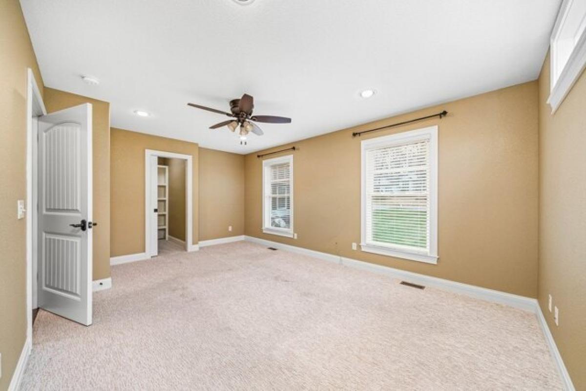 Picture of Home For Sale in Crossville, Tennessee, United States