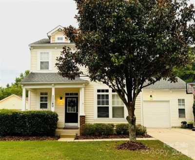 Home For Sale in Cornelius, North Carolina