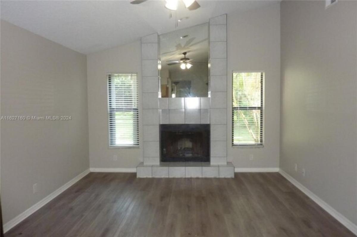 Picture of Home For Sale in Jupiter, Florida, United States