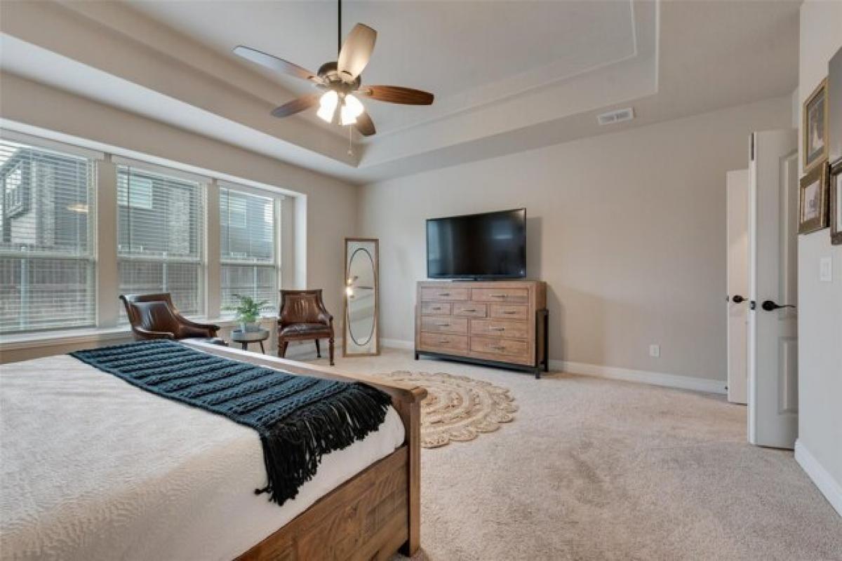 Picture of Home For Sale in Waxahachie, Texas, United States