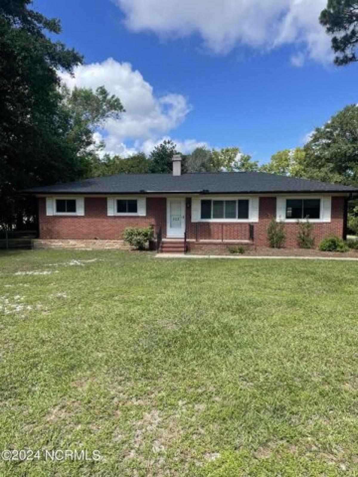 Picture of Home For Sale in Wilmington, North Carolina, United States