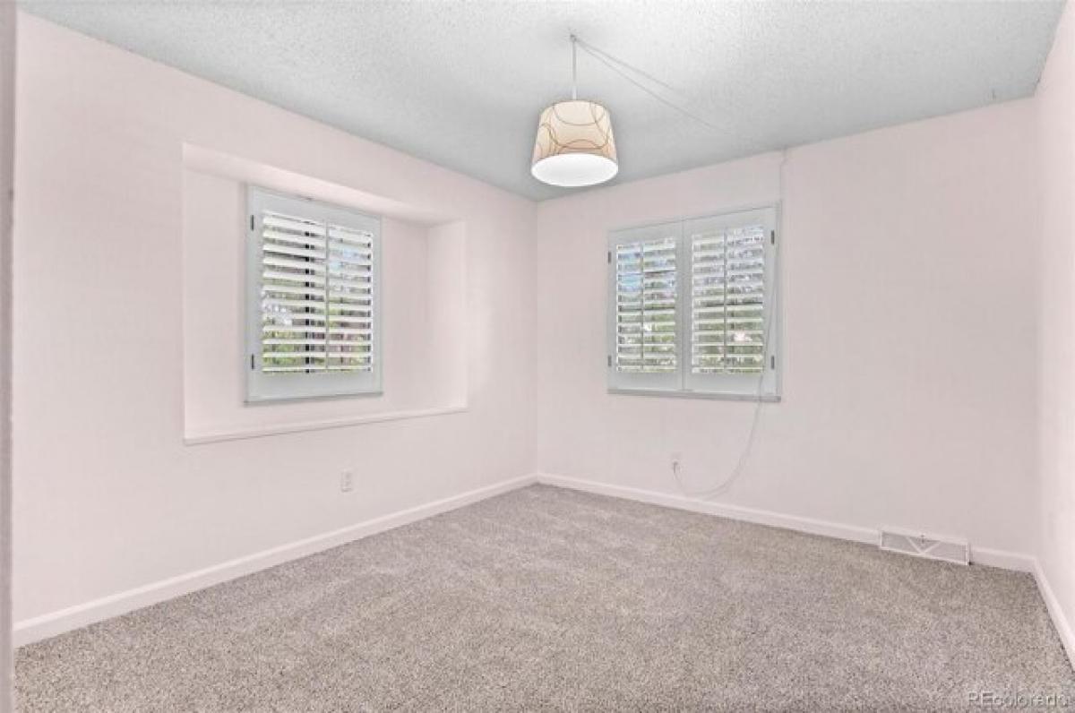 Picture of Home For Sale in Englewood, Colorado, United States