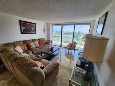 Home For Sale in Aventura, Florida