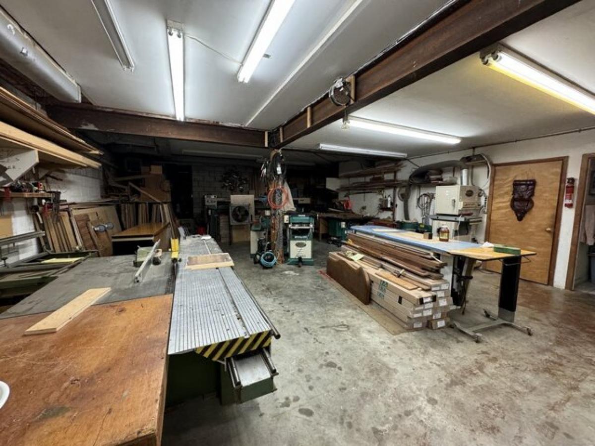 Picture of Home For Sale in Stamford, Connecticut, United States