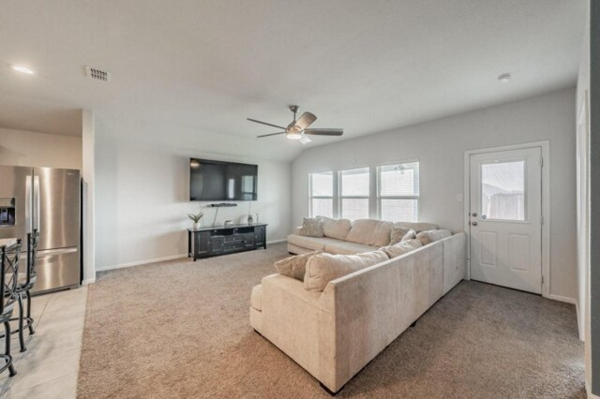 Picture of Home For Sale in Cleburne, Texas, United States