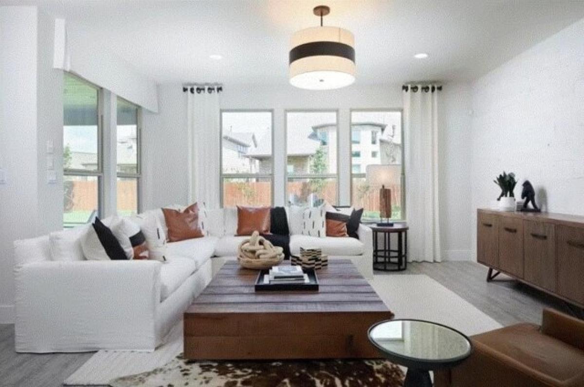 Picture of Home For Sale in Liberty Hill, Texas, United States