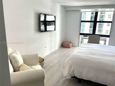 Home For Rent in Key Biscayne, Florida