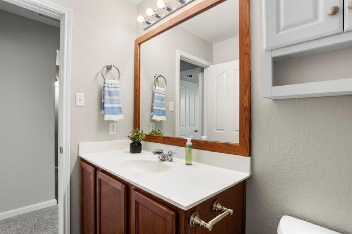 Picture of Home For Sale in San Marcos, Texas, United States