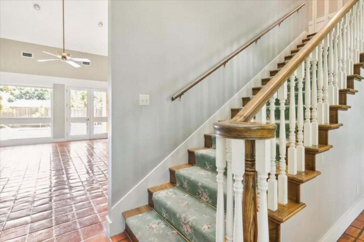 Picture of Home For Sale in Port Arthur, Texas, United States