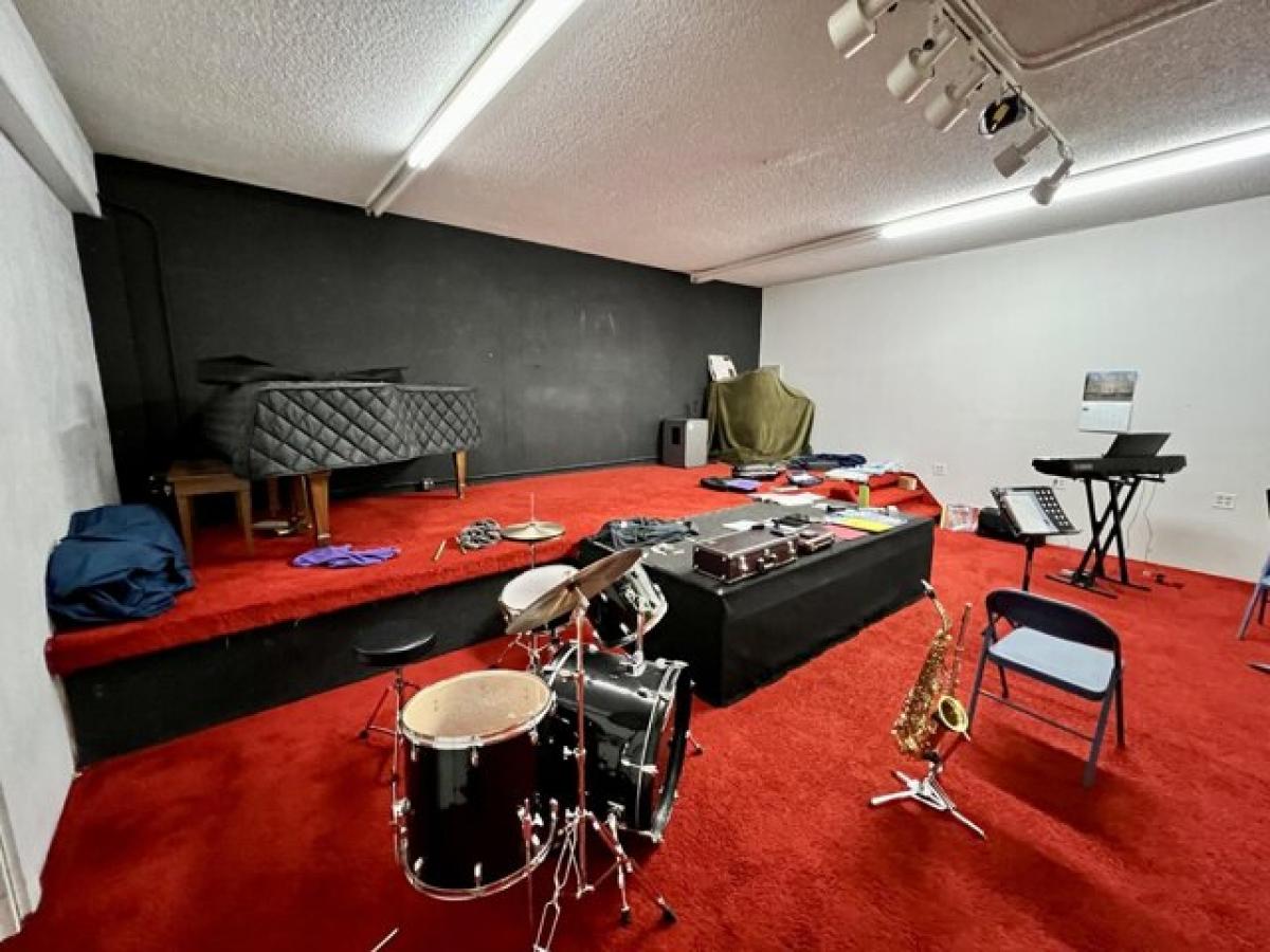 Picture of Home For Sale in Medford, Oregon, United States