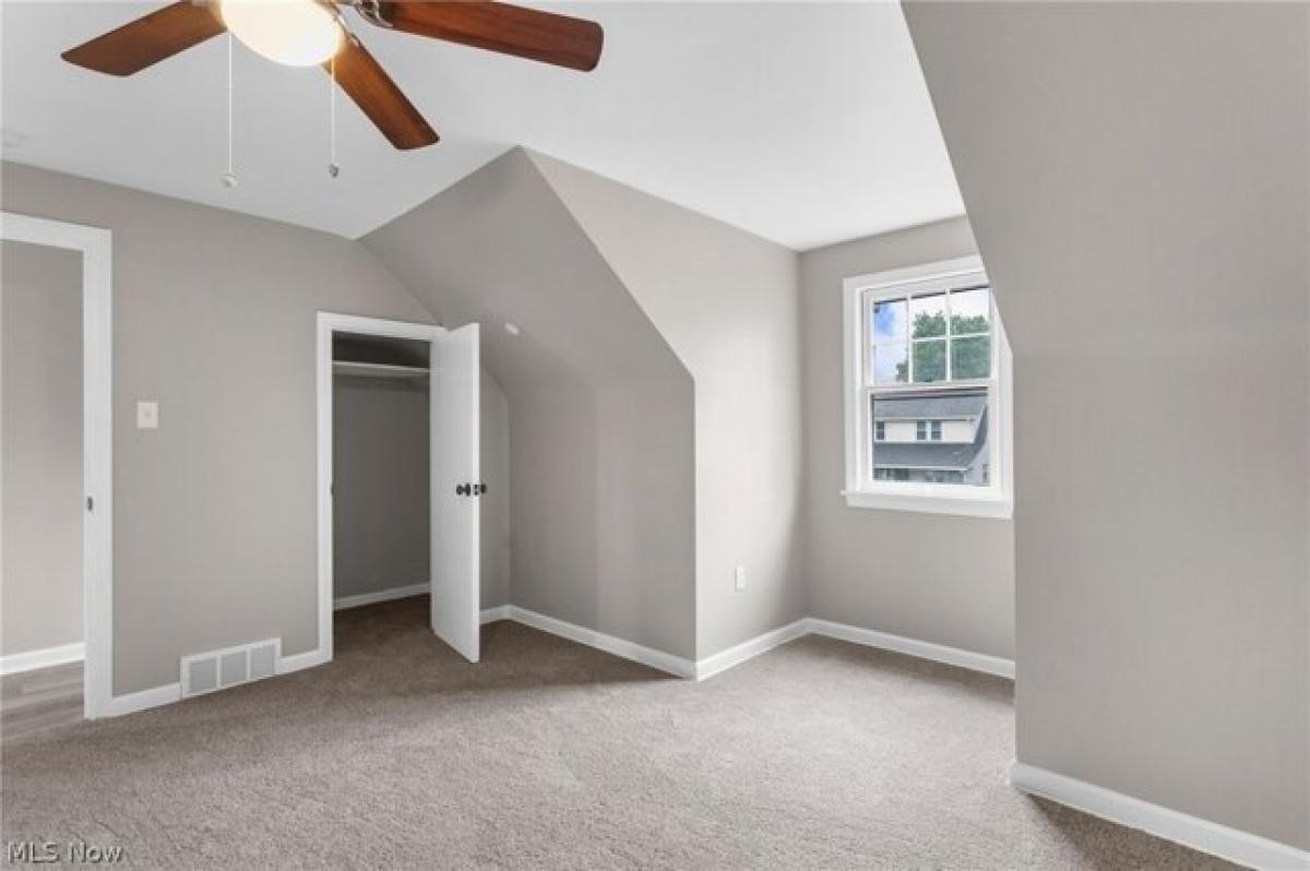 Picture of Home For Sale in Youngstown, Ohio, United States