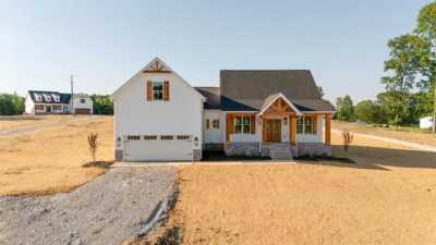 Home For Sale in Springfield, Tennessee