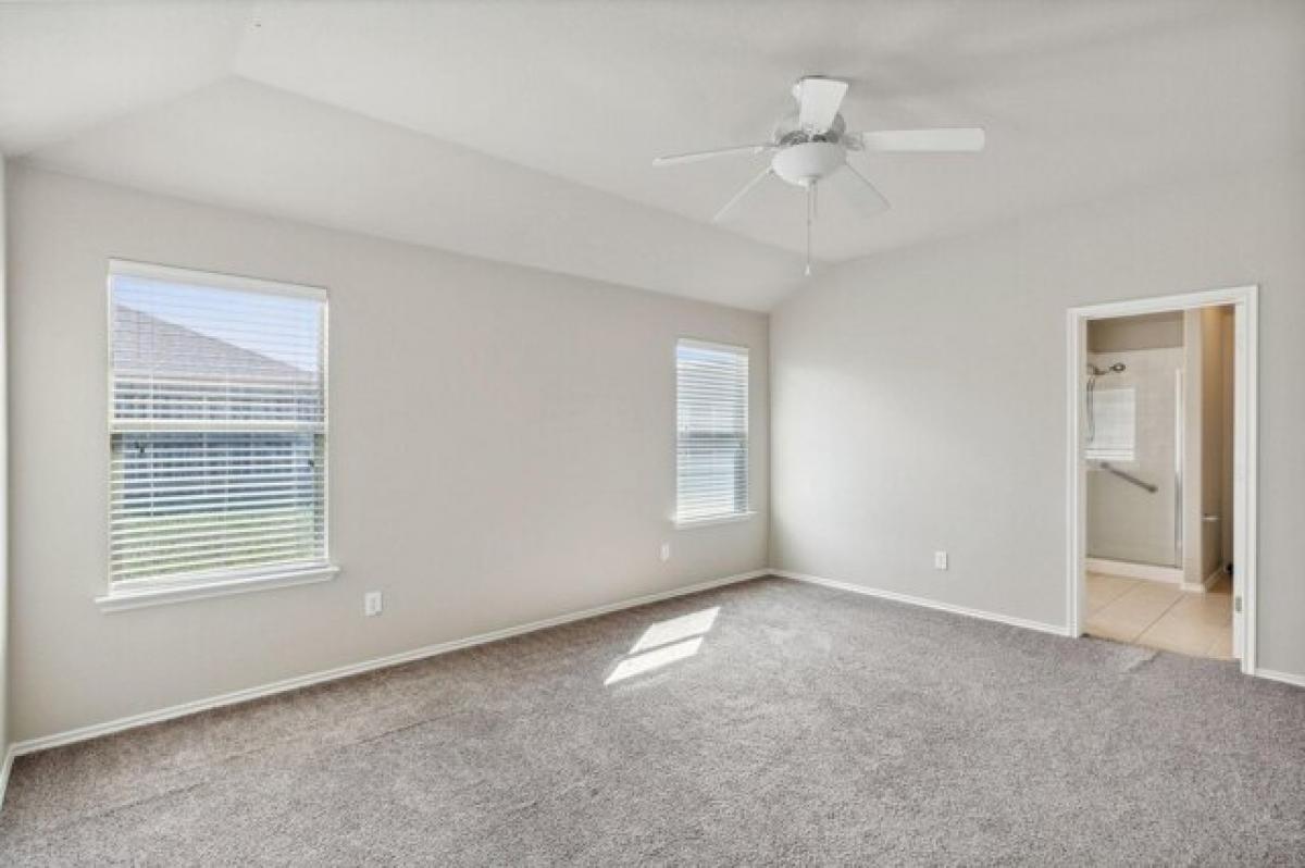 Picture of Home For Sale in Princeton, Texas, United States