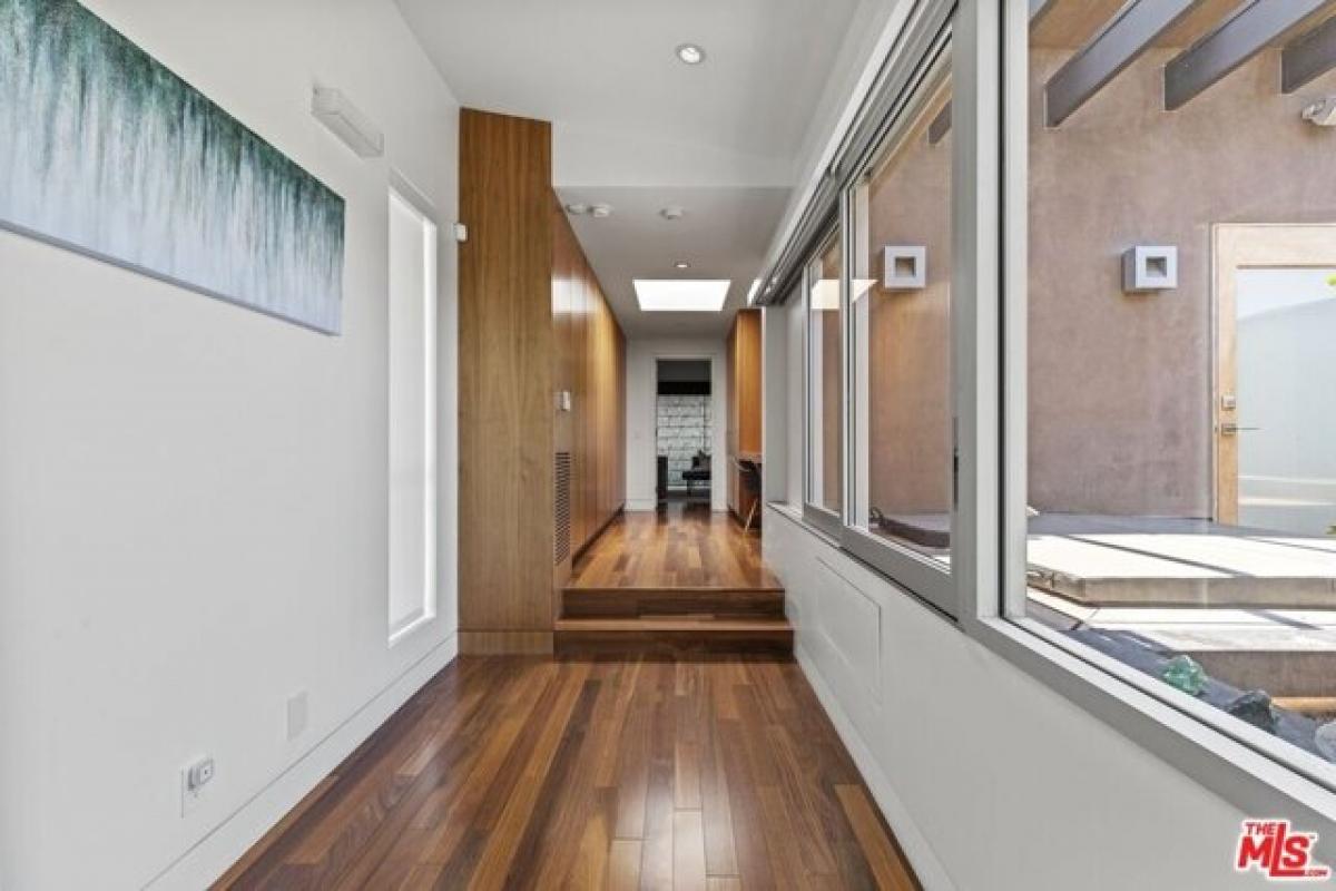 Picture of Home For Sale in Venice, California, United States