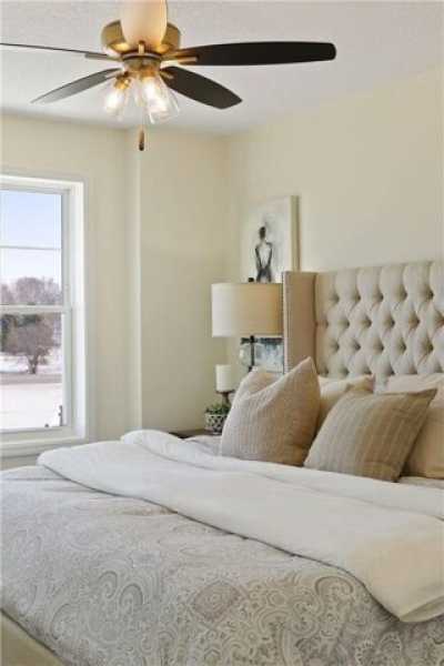 Home For Sale in Cottage Grove, Minnesota