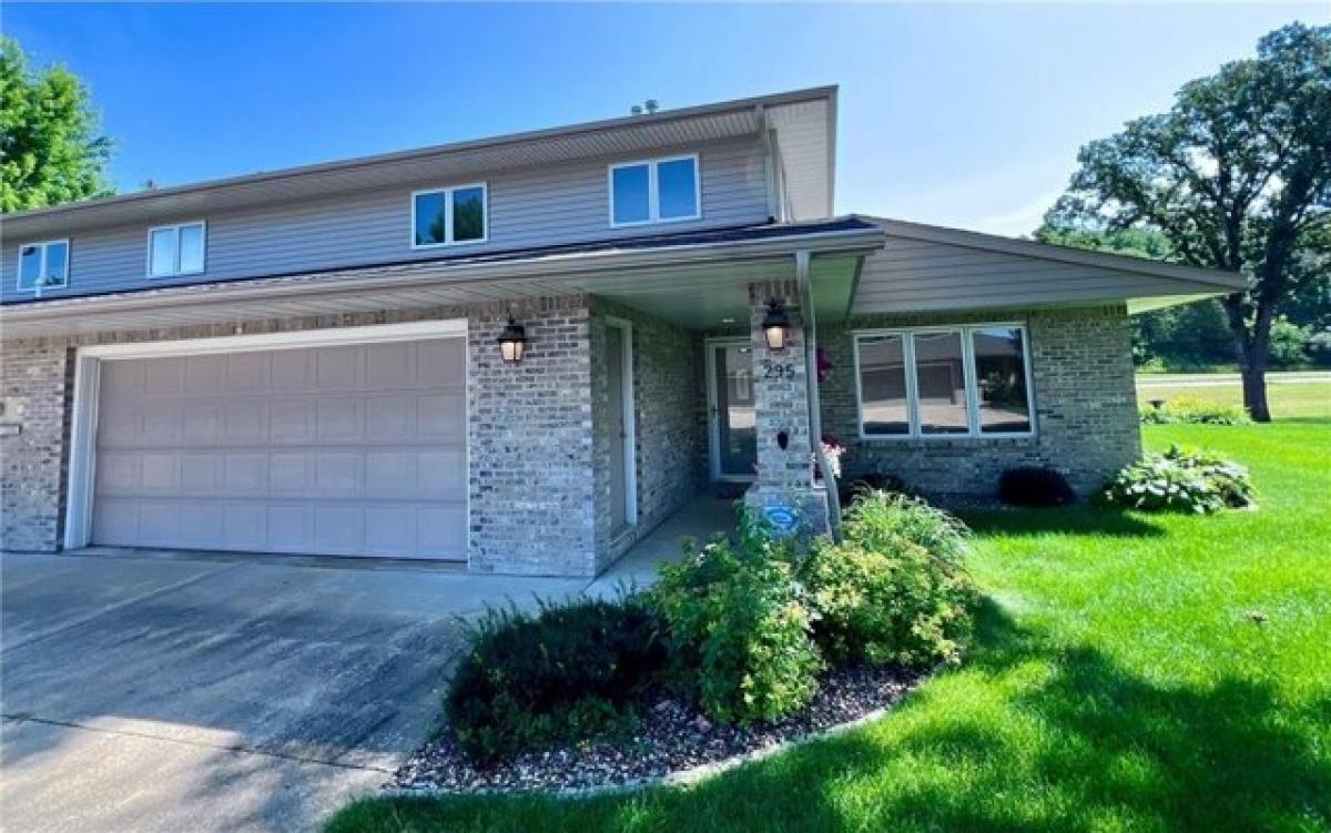 Picture of Home For Sale in Rochester, Minnesota, United States